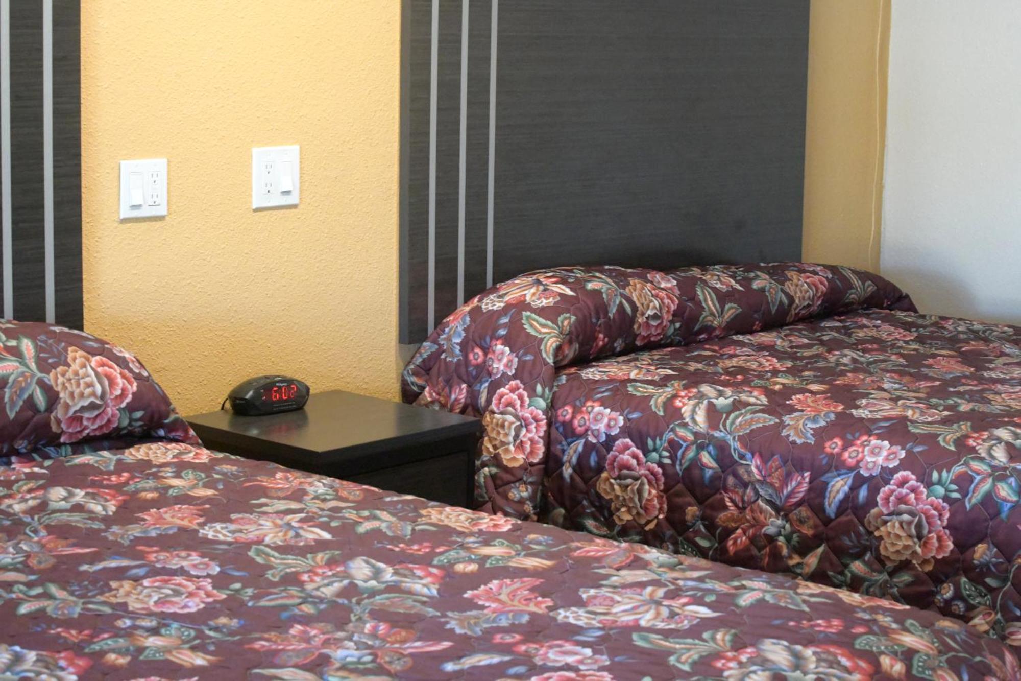 A-1 Budget Motel เคลมัทฟอลส์ ภายนอก รูปภาพ
