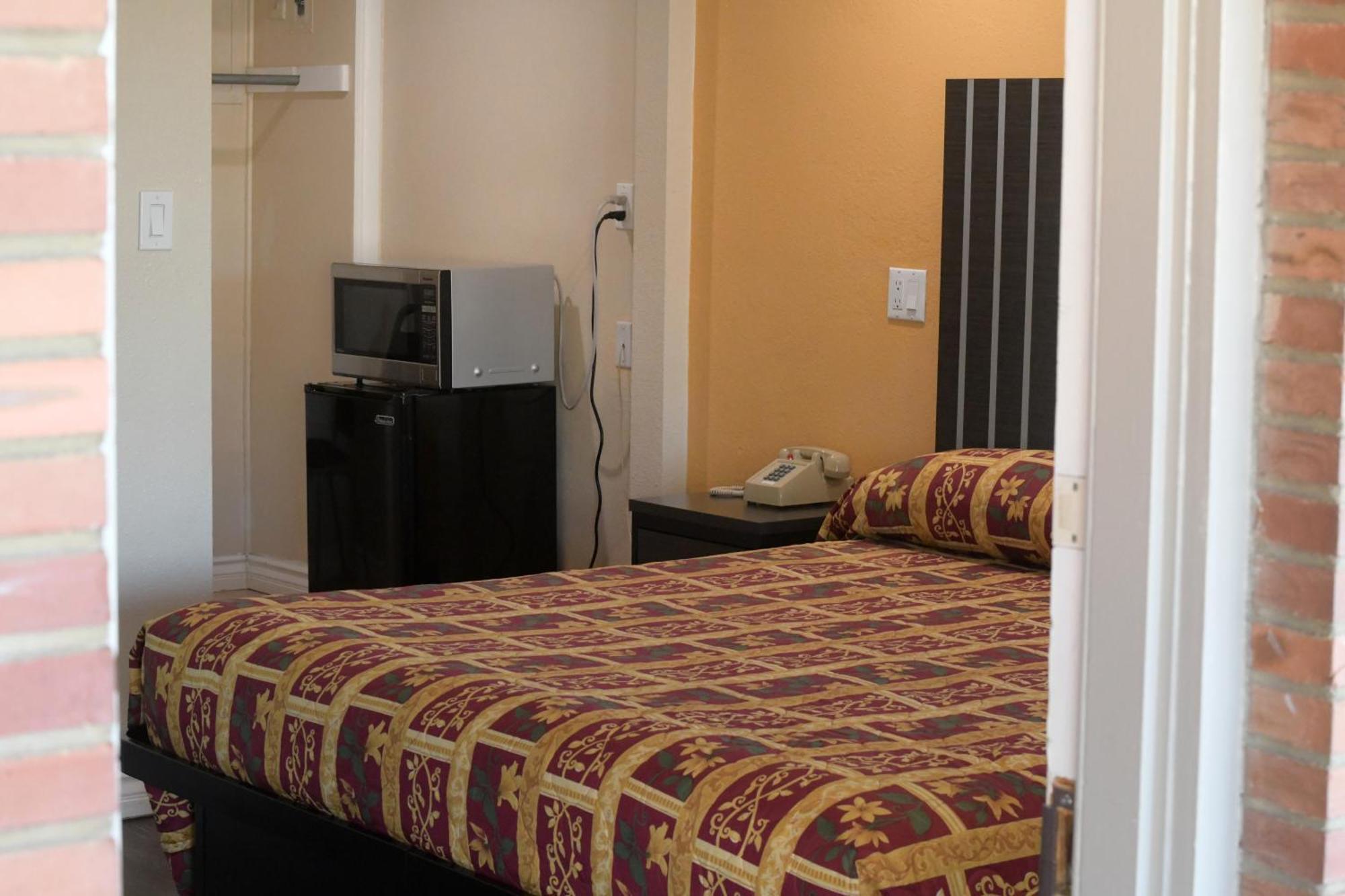 A-1 Budget Motel เคลมัทฟอลส์ ภายนอก รูปภาพ