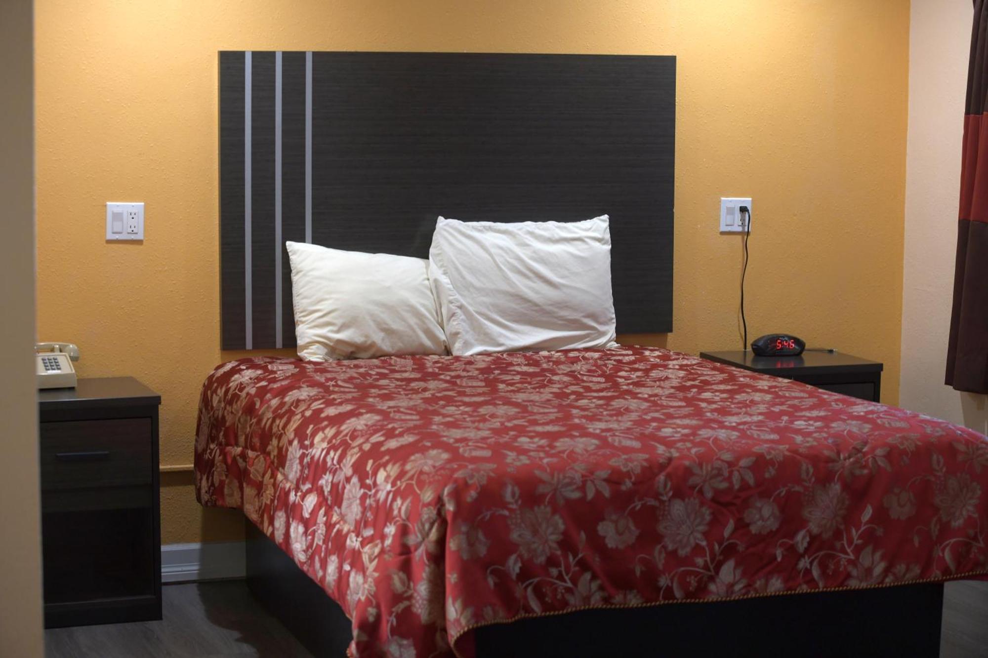 A-1 Budget Motel เคลมัทฟอลส์ ภายนอก รูปภาพ